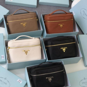 حقيبة برادا ري-اديشن